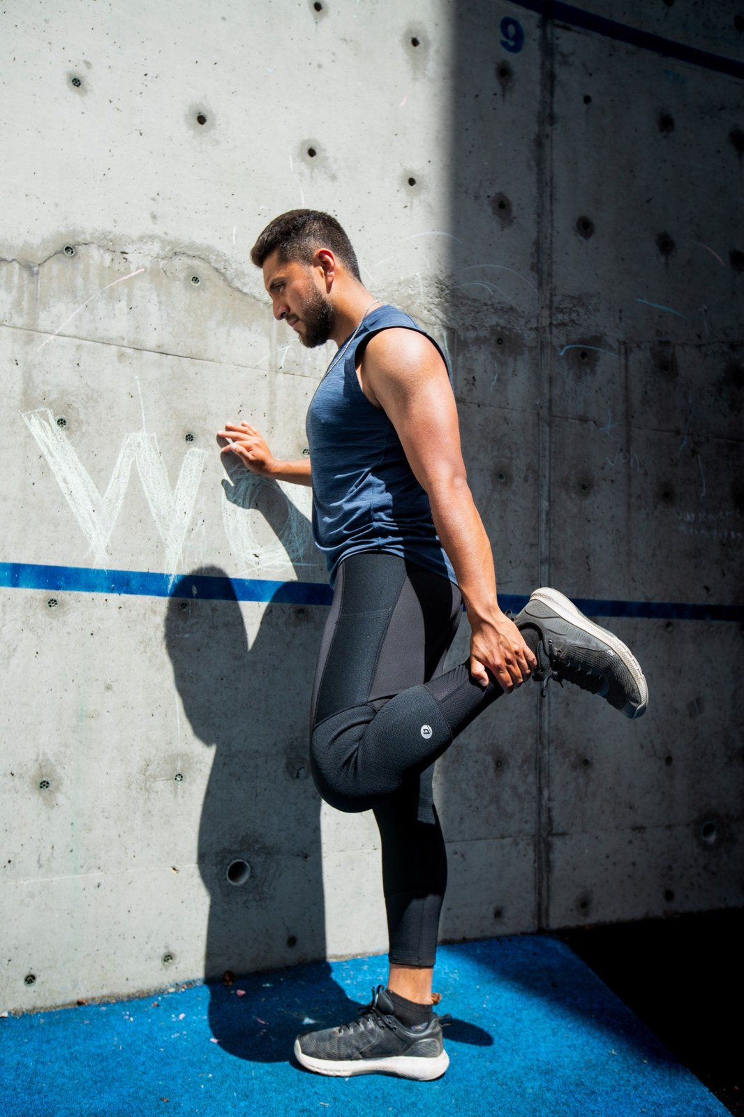 Athlete stretching outdoors in Bracelayer KS1 Vent pants